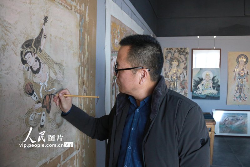 敦煌壁画研究:传承与创新的交响曲